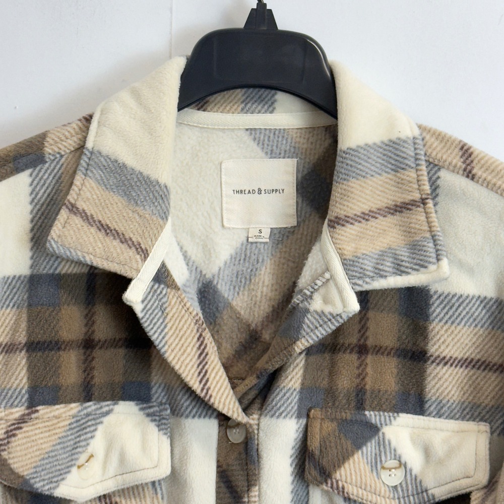 Thread & Supply Brown Beige Plaid Fleece Shacket Button Front Jacket Small - Picture 2 of 8